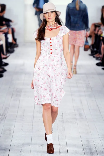 Look 6